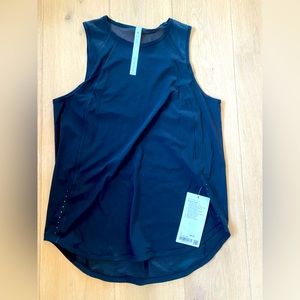 Lululemon top